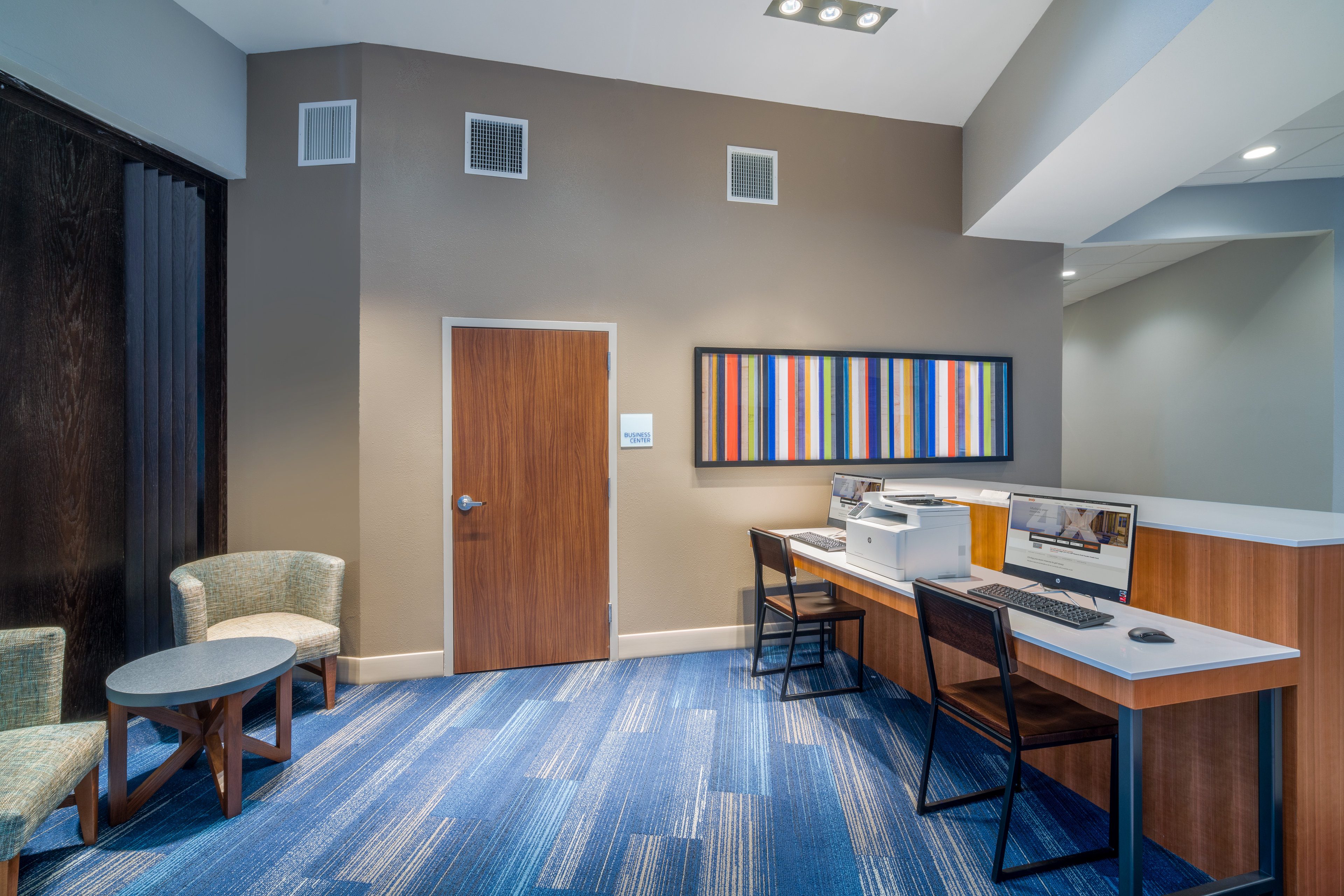 Holiday Inn Express Suites St Peters 27/33