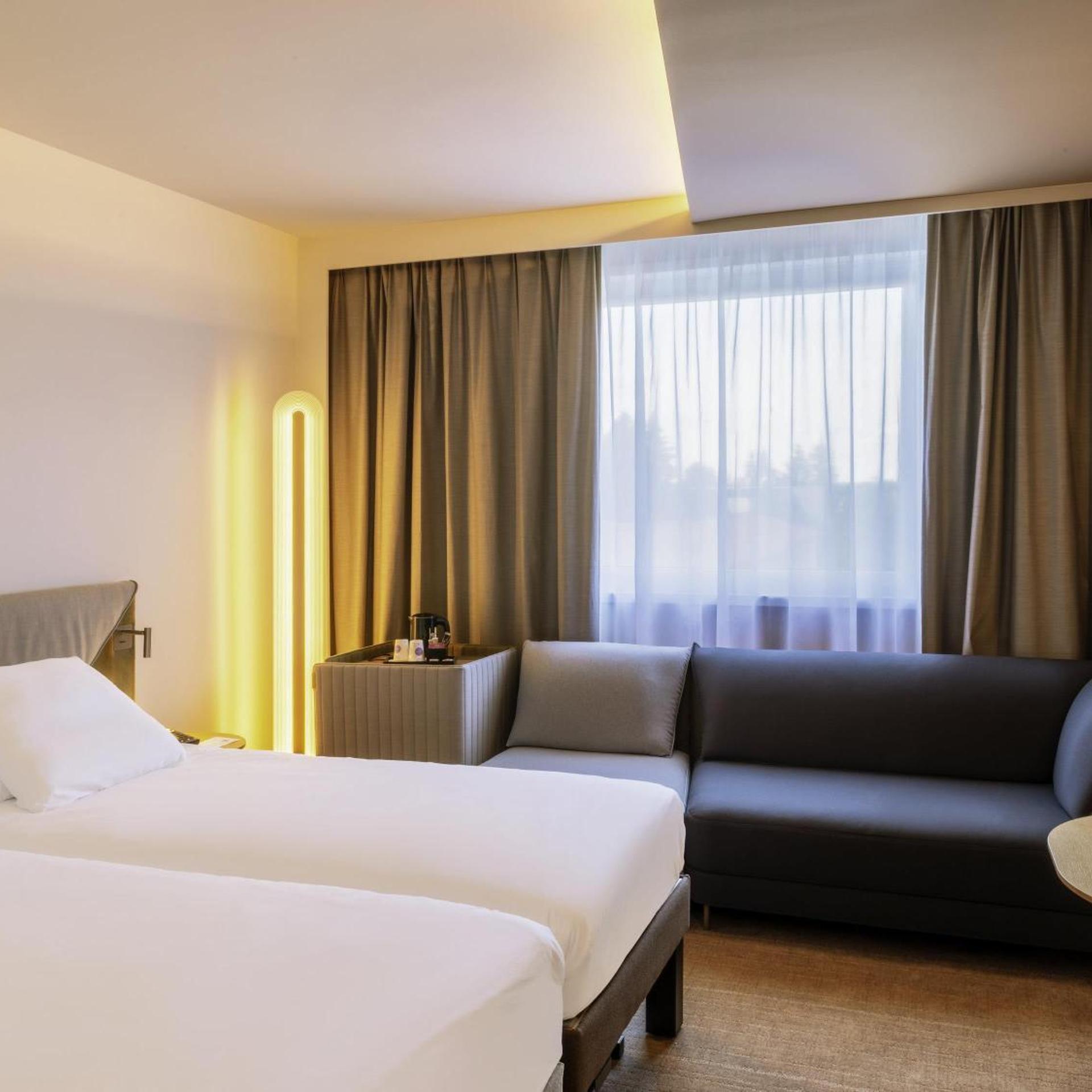 CLASSIC, TWIN BEDS