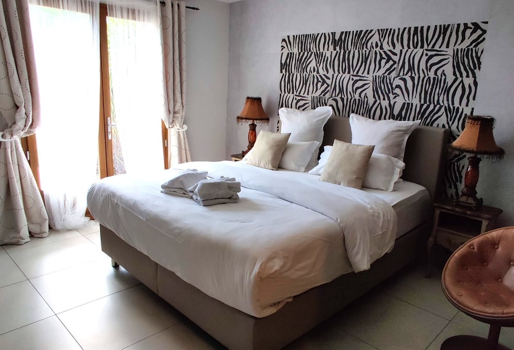 Maison Prestige Roberto Geissini 6/50