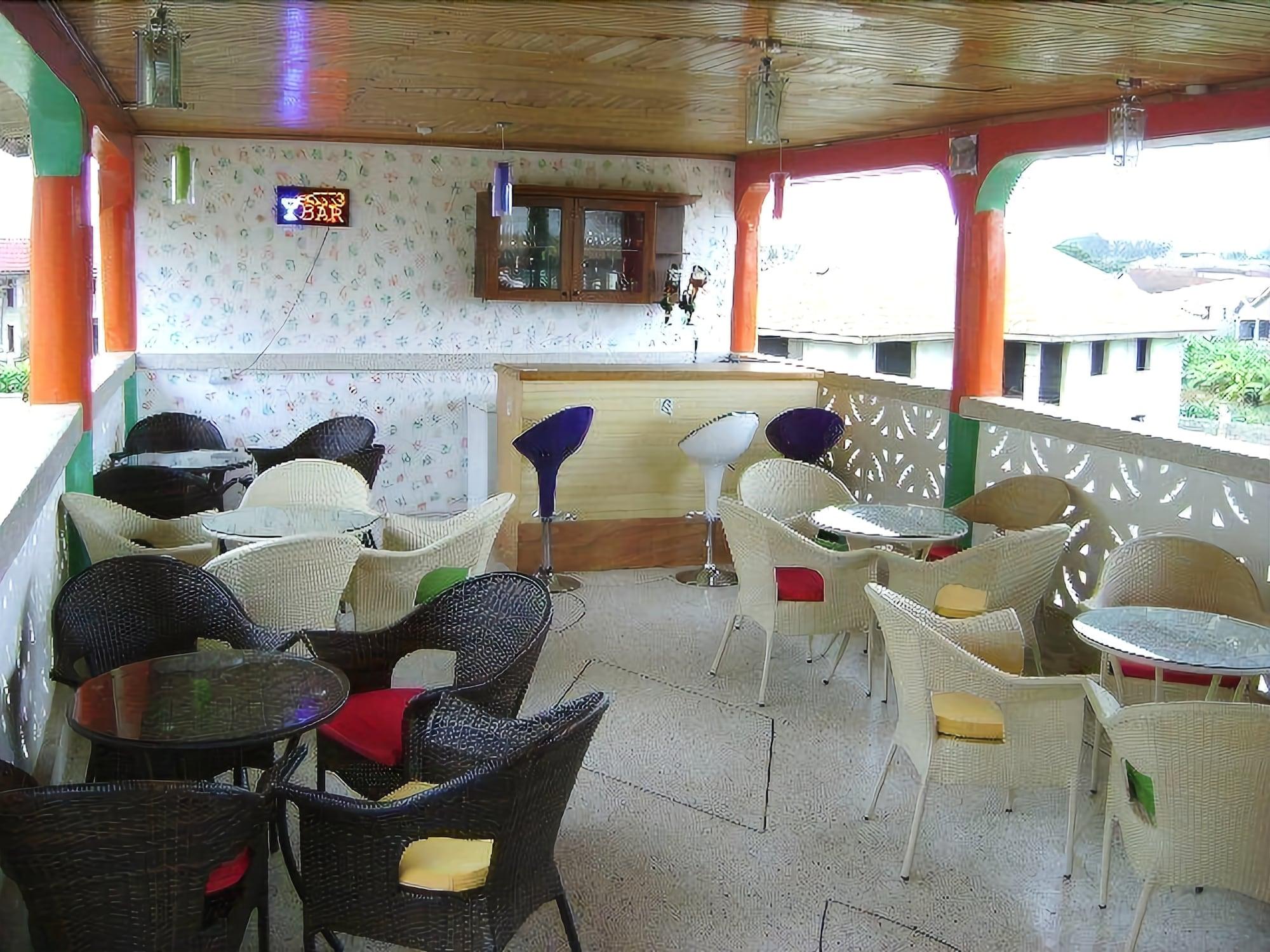 East Airport Guesthouse 9/17