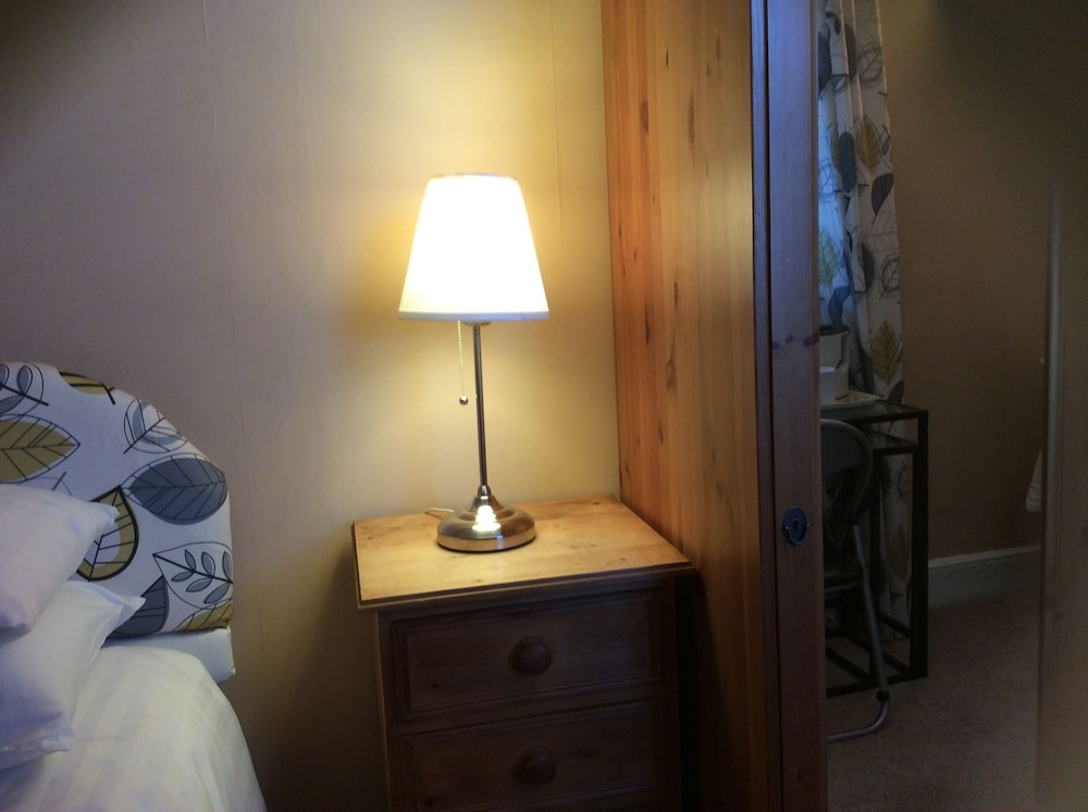 Hedley Villa Guest House 24/42