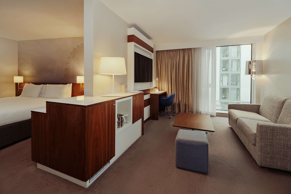 Doubletree By Hilton London Tower Of London 11/67