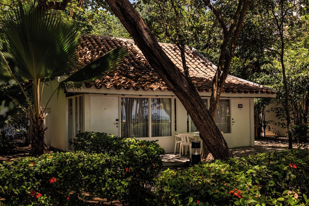 Hotel Irotama Bungalows & Bohios 32/40