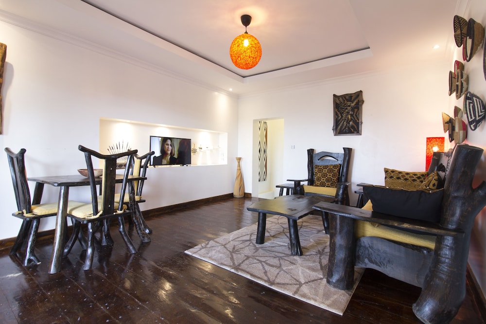 Inside Afrika Boutique Hotel 15/27