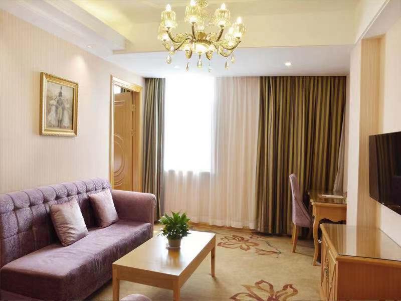 Vienna Hotel (Hefei Mingzhu Square University Town) 21/25