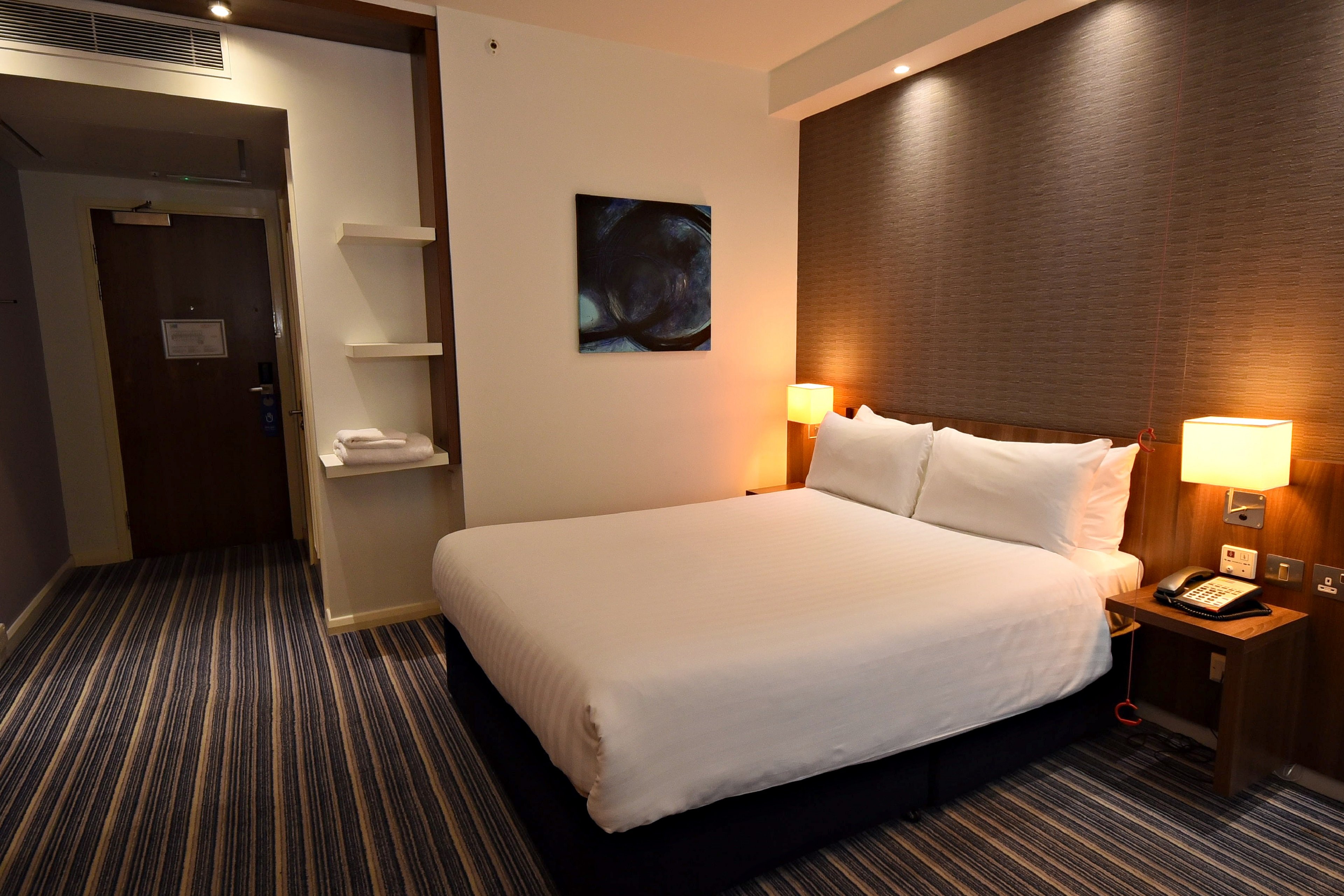 Holiday Inn Express Manchester City Centre Arena By IHG 32/63