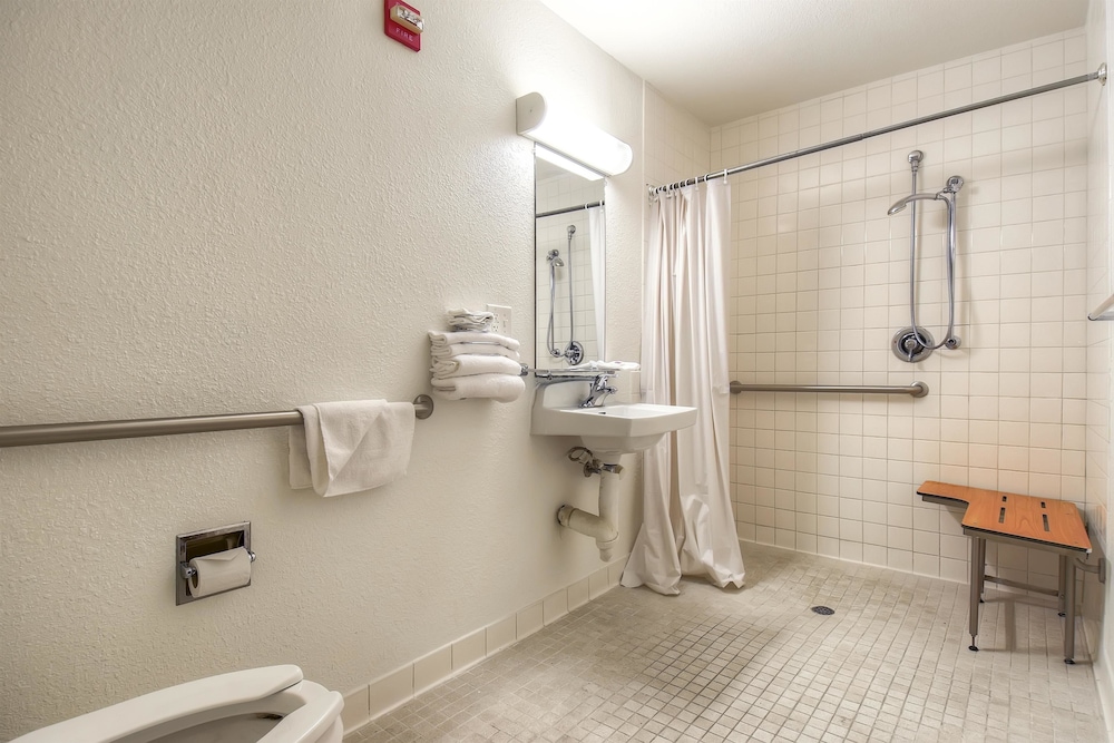 Motel6 San Diego, CA - North 28/61