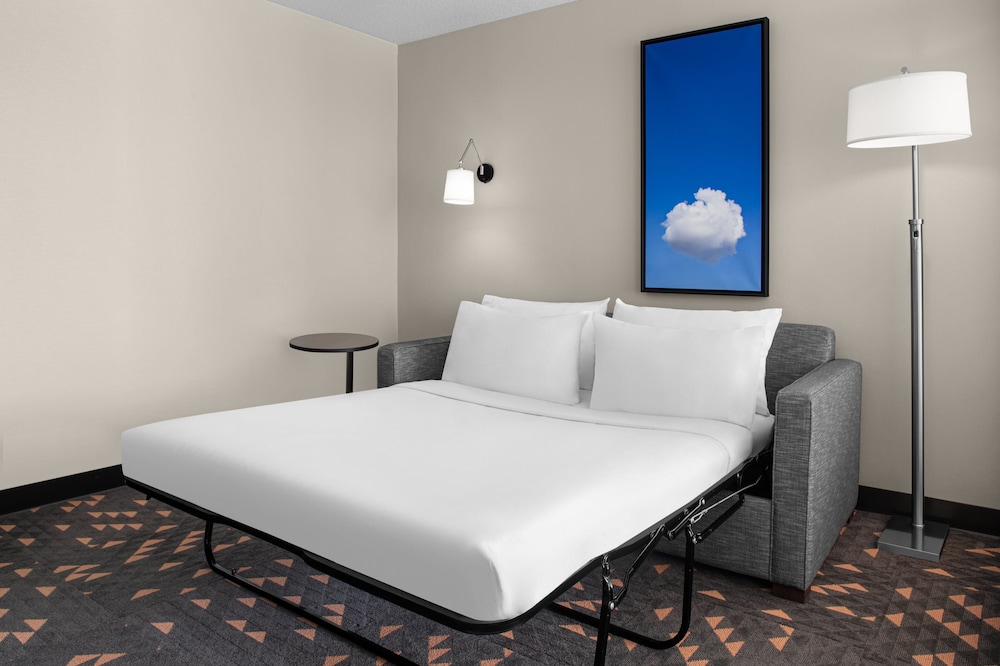 Holiday Inn Hasbrouck Heights Hotel 16/40