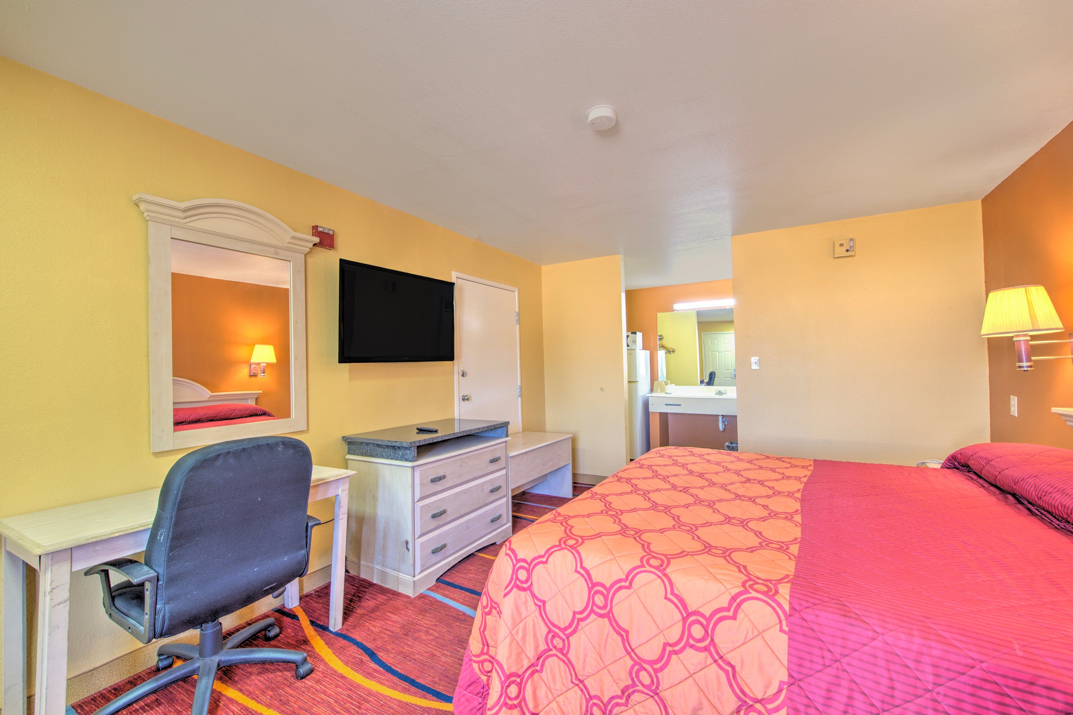 Heights Inn by Townhouse Harker Heights/Killeen 25/39