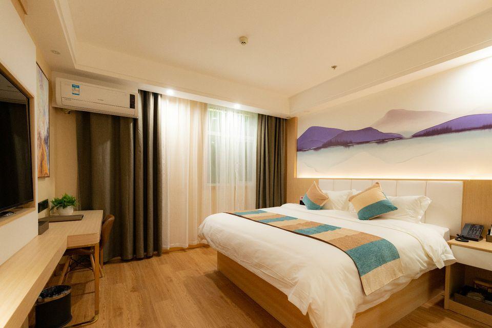 SUPERIOR, DOUBLE BED
