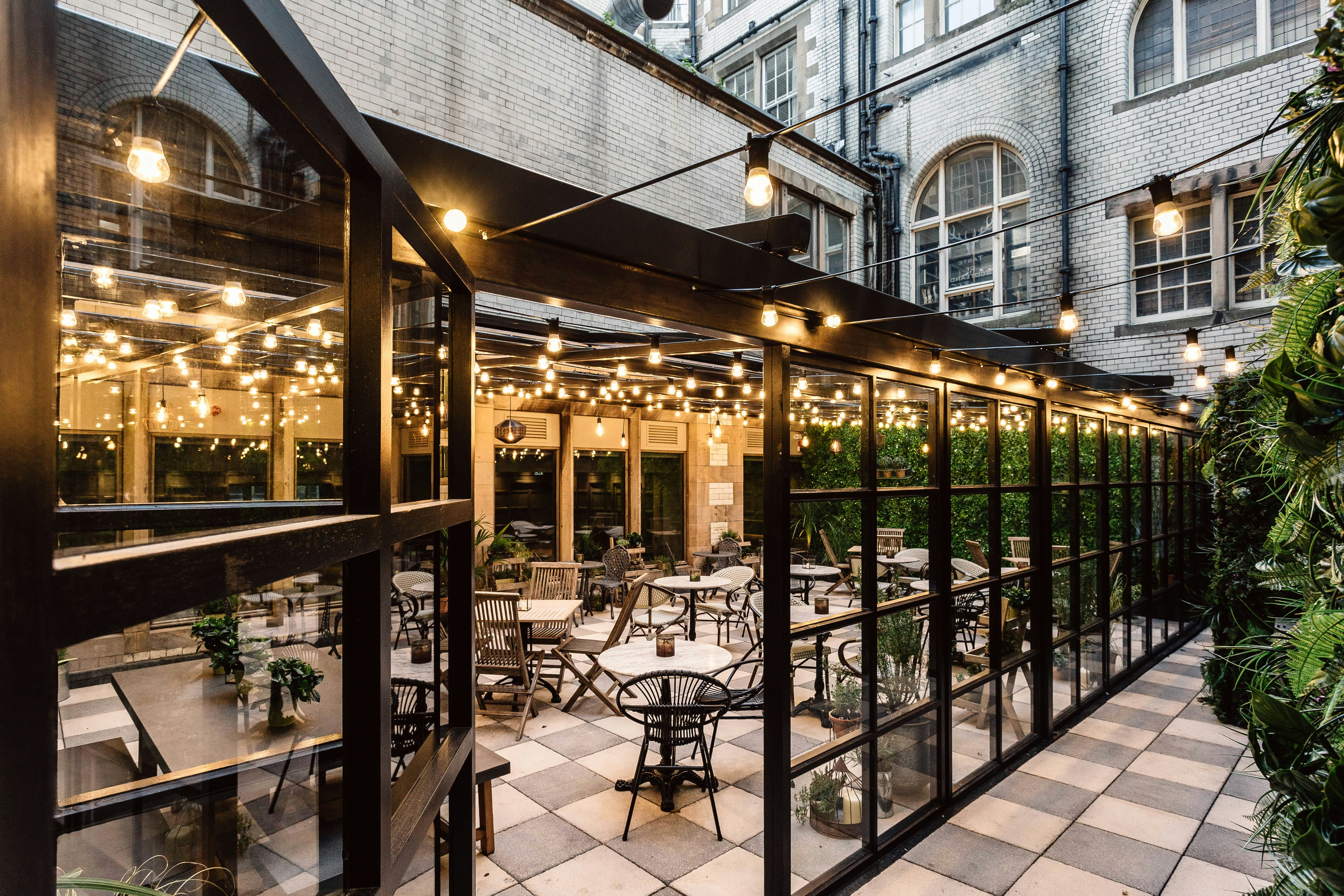 Scotsman Hotel 43/50