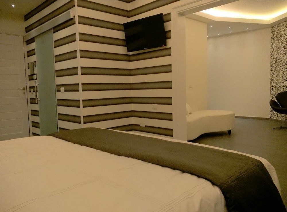 Mina Accomodation 8/22