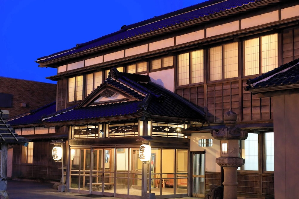 Kappo Ryokan Wakamatsu 4/72