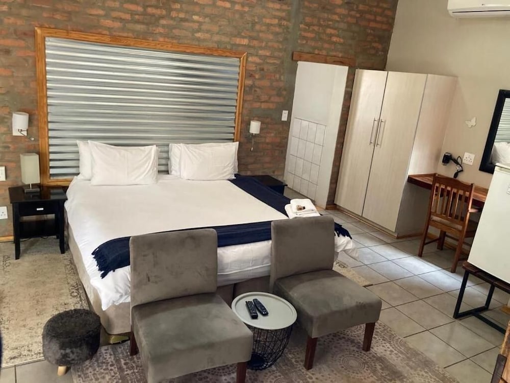 Munati Lodge 3/24