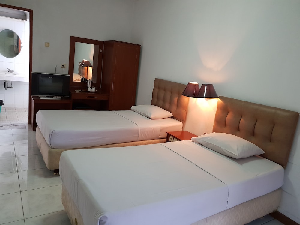 DeQur Hotel Bandung 23/71