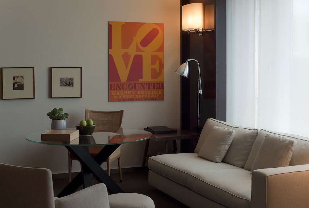 GRAND HYATT BERLIN 18/80