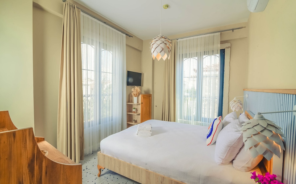 Sultys Alacati 18/50