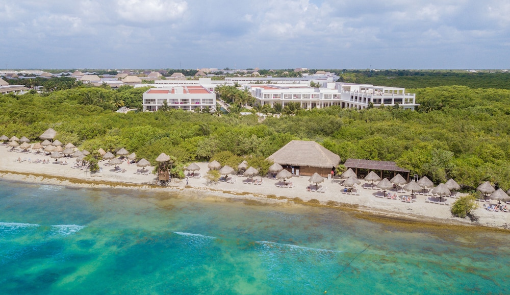 Platinum Yucatan Princess All Inclusive Suites & Spa Resort Adults Only 69/70
