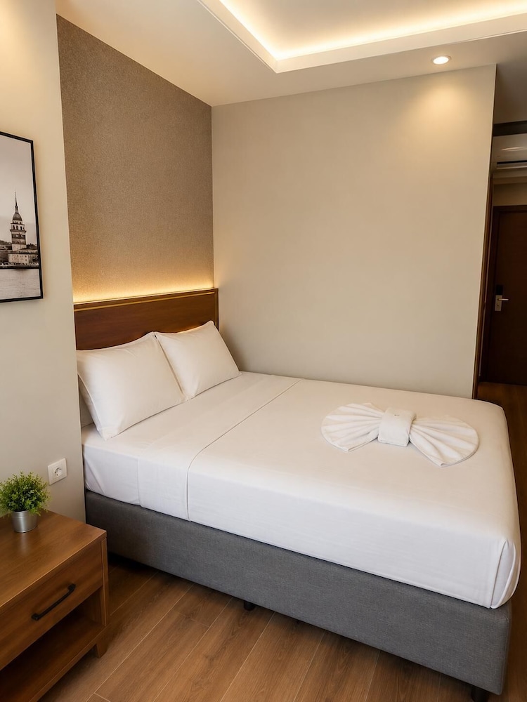 Hotel Real Life 23/74