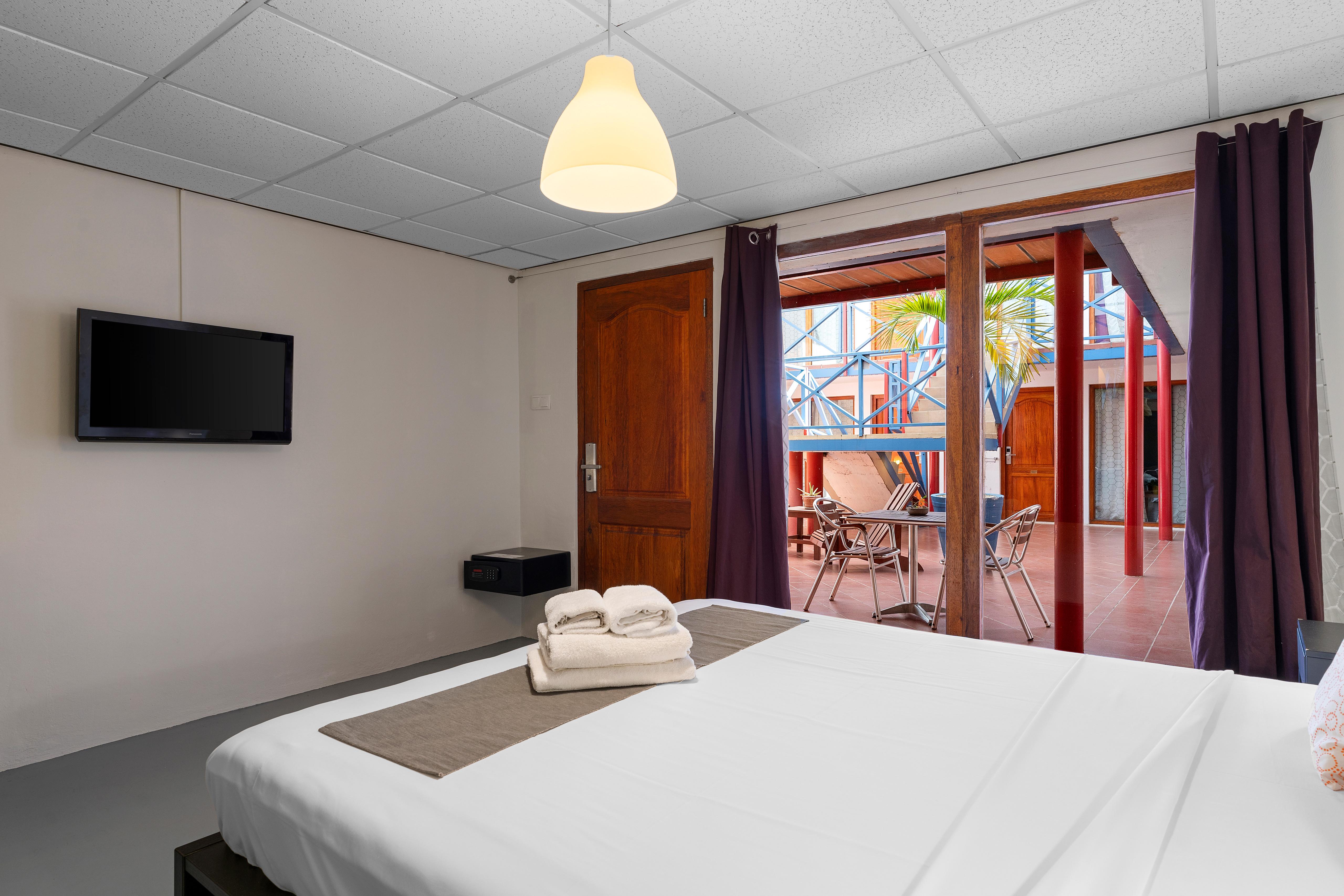 1 Bedroom, Balcony or Terrace