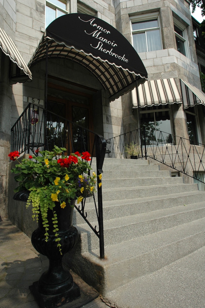 Manoir Sherbrooke 58/71