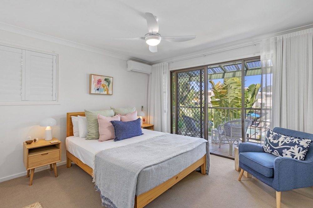 4 Bedrooms, Town House, 1 Queen and 3 Single Beds