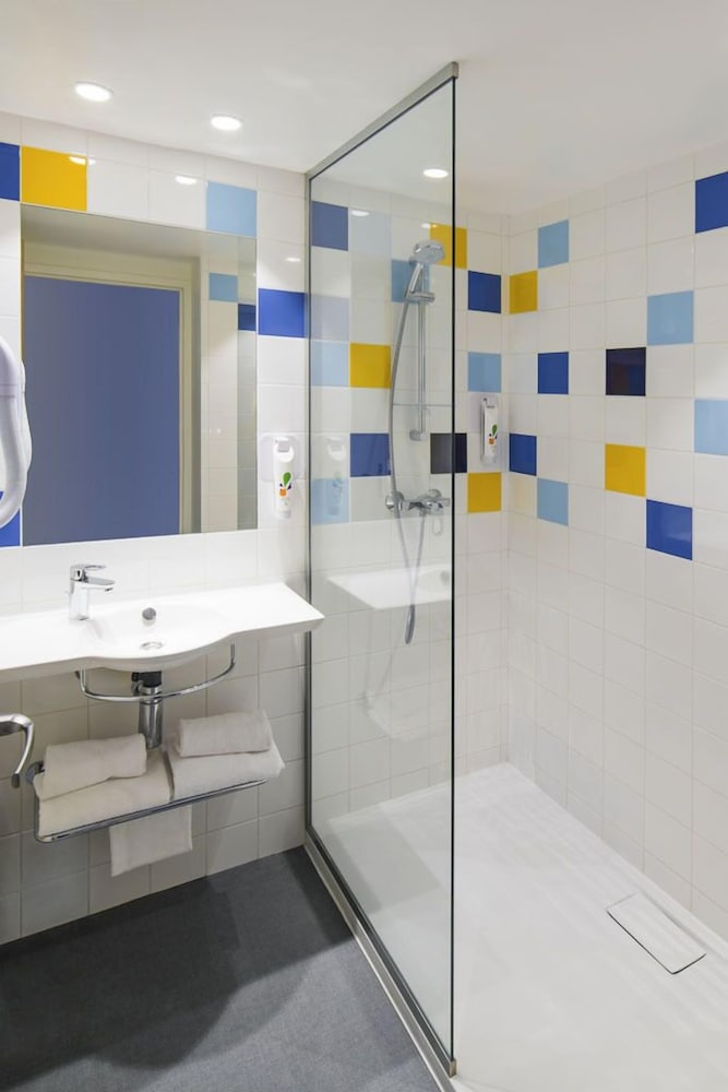 Ibis Styles Collioures Port Vendres 12/68