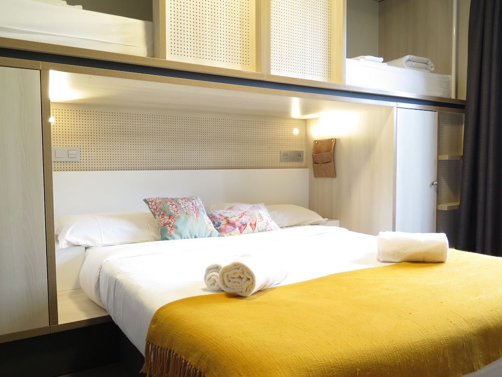 Koisi Hostel 20/60