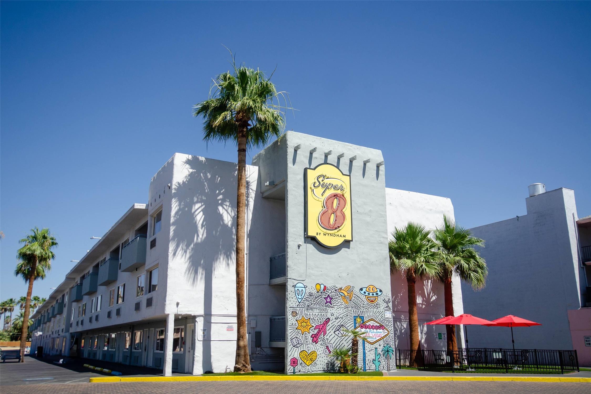 Super 8 By Wyndham Las Vegas North Strip/Fremont St. Area 1/12