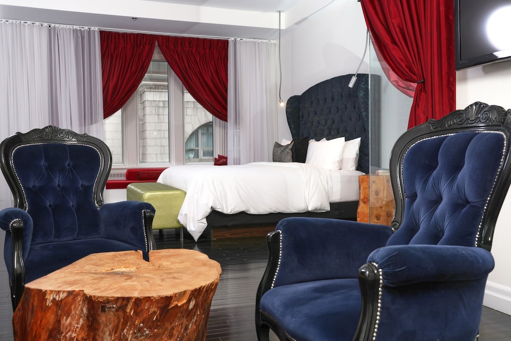 Hotel Chez Swann 54/72