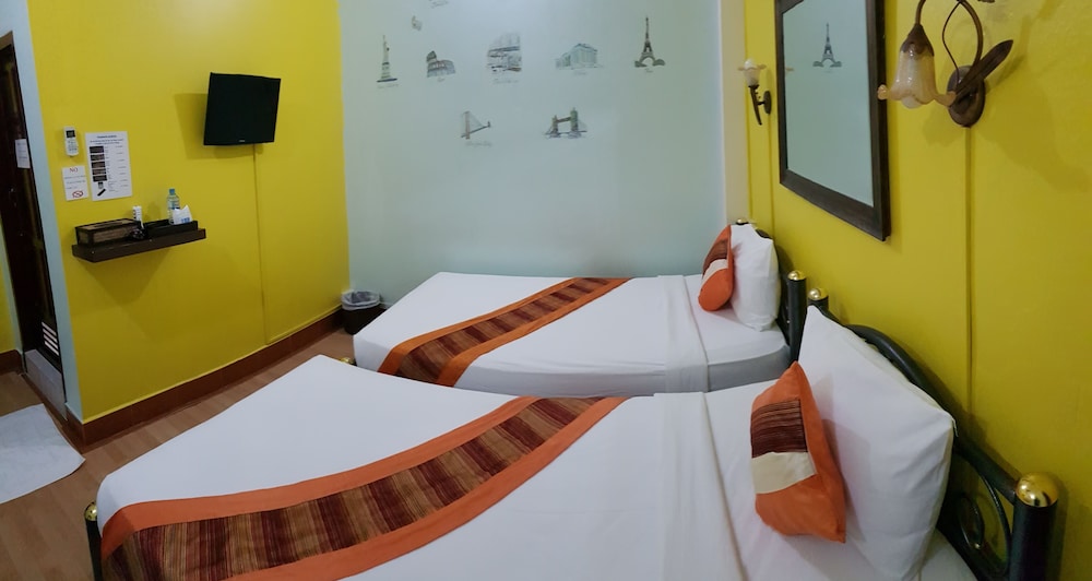 Phonepaseuth Hotel 24/55