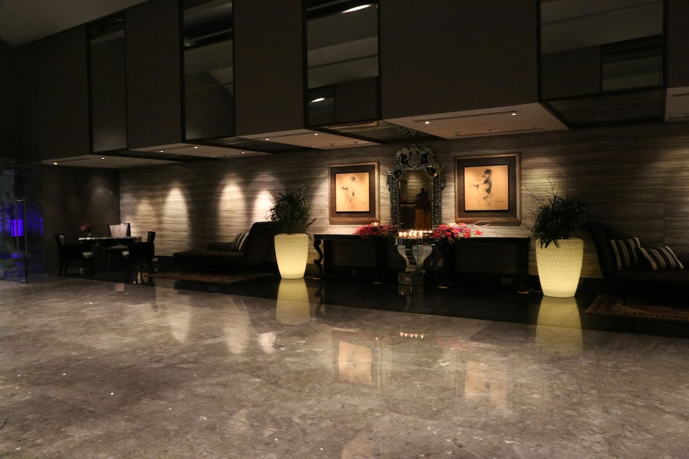 The Lalit Great Eastern Kolkata 6/65