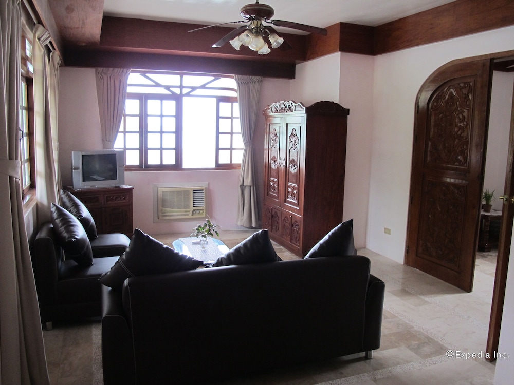 Blue Crystal Beach Resort 27/50