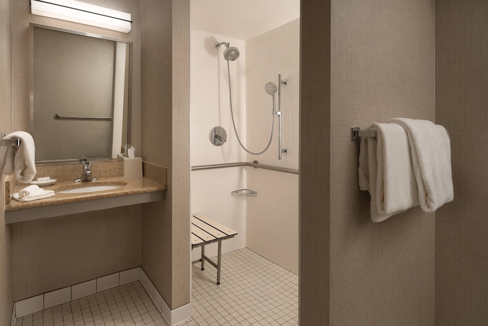 Residence Inn by Marriott Seattle Bellevue 25/57