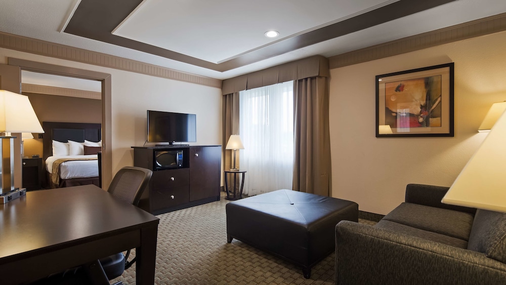 Best Western Plus Concordville Hotel 20/54