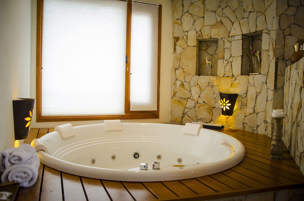 KKALA BOUTIQUE HOTEL 45/70