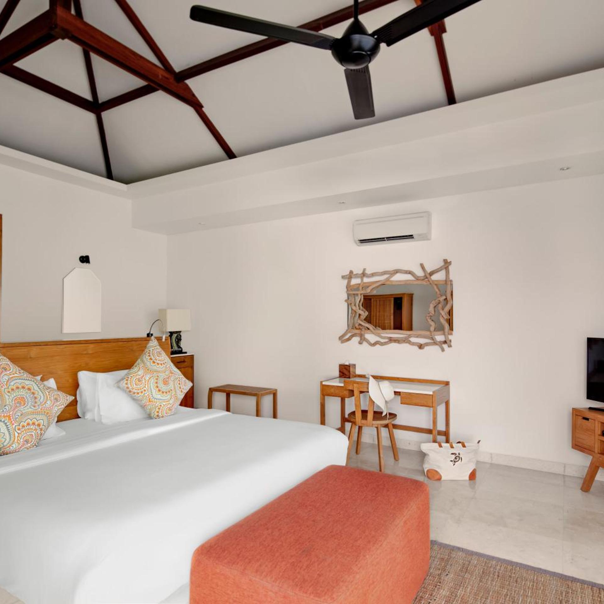 2 Bedrooms, Pool, Villa