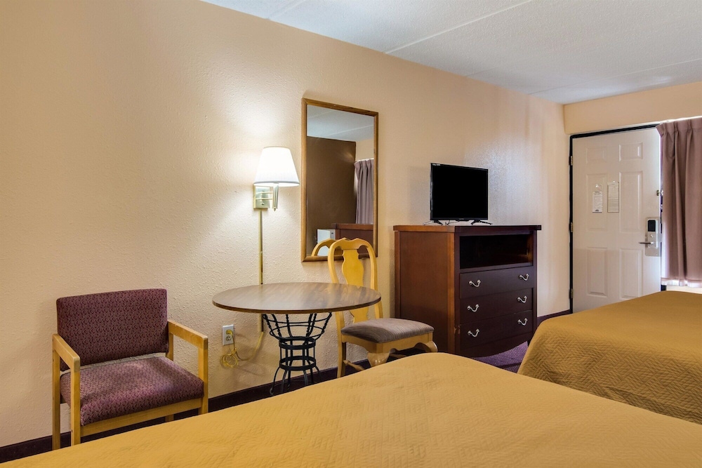 Motel6 Macon, GA 35/45