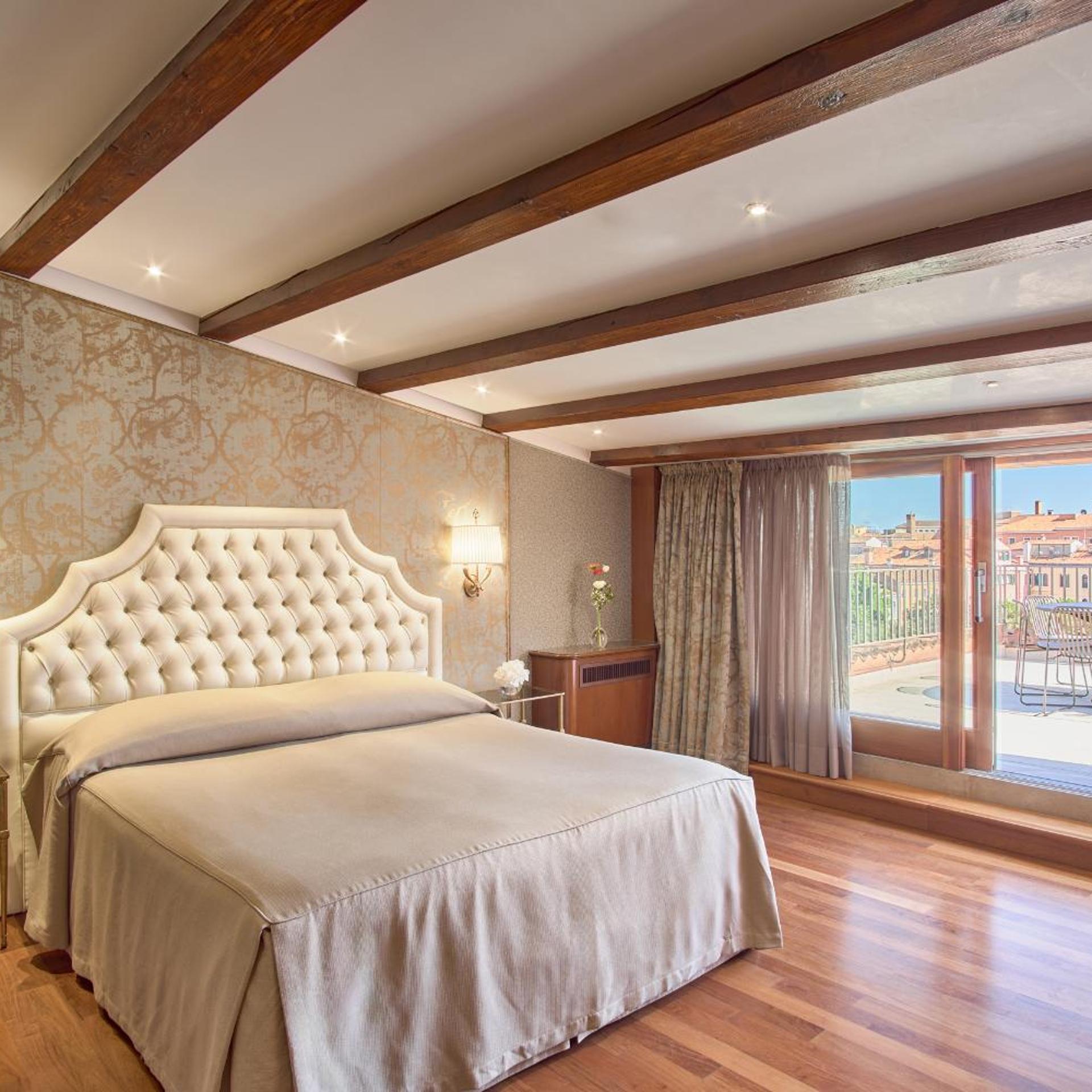 Roof Top, Junior Suite