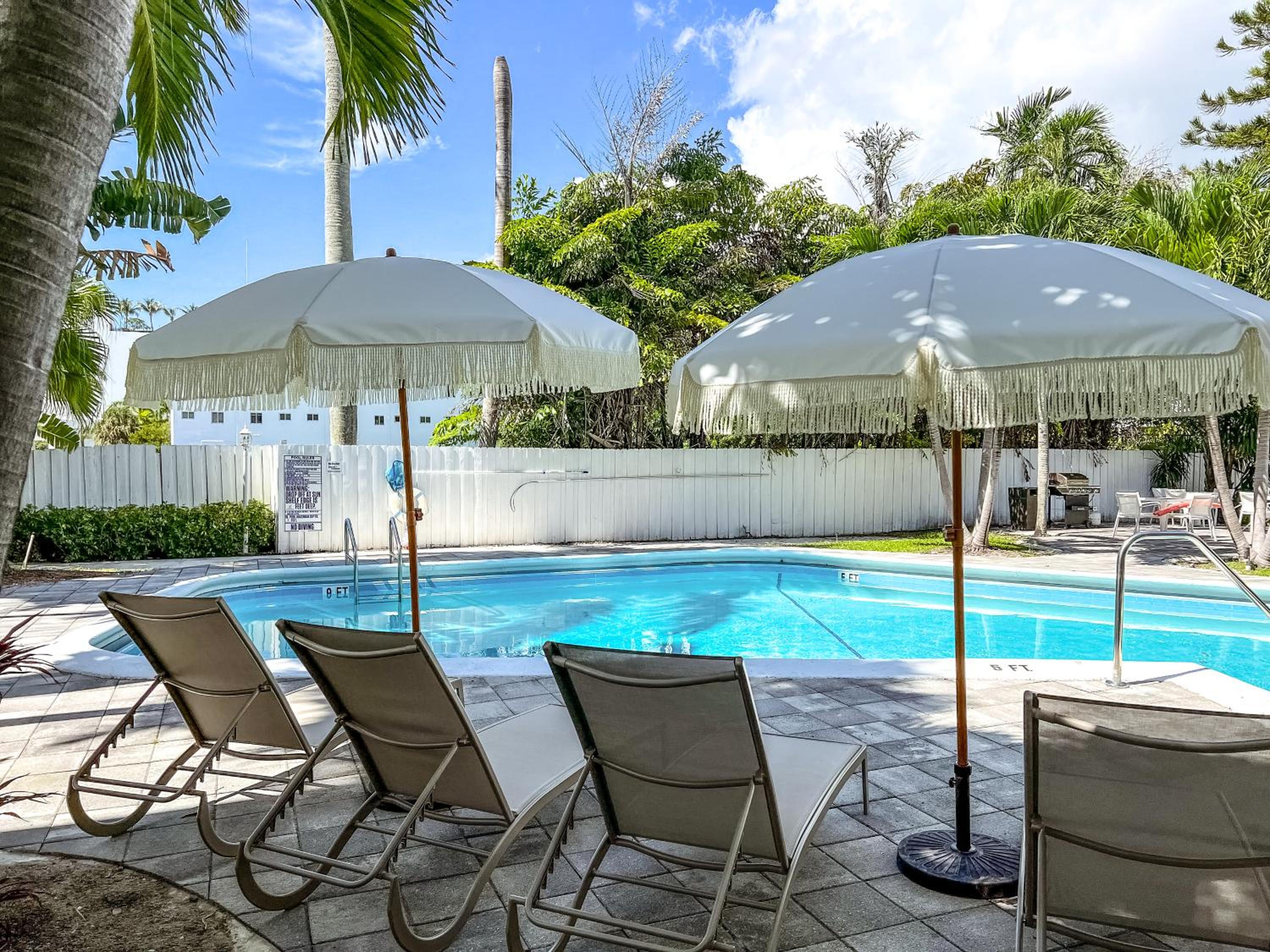 Beach Gardens A North Beach Village Resort Hotel 96/100