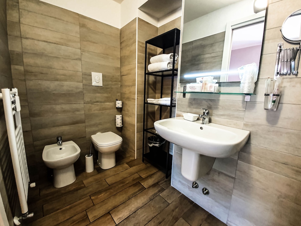 Aparthotel Meneghino 23/24