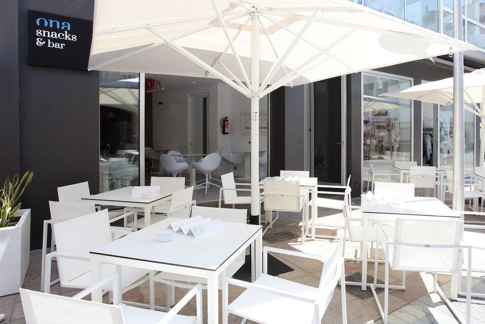 Mar Calma Hotel 49/59