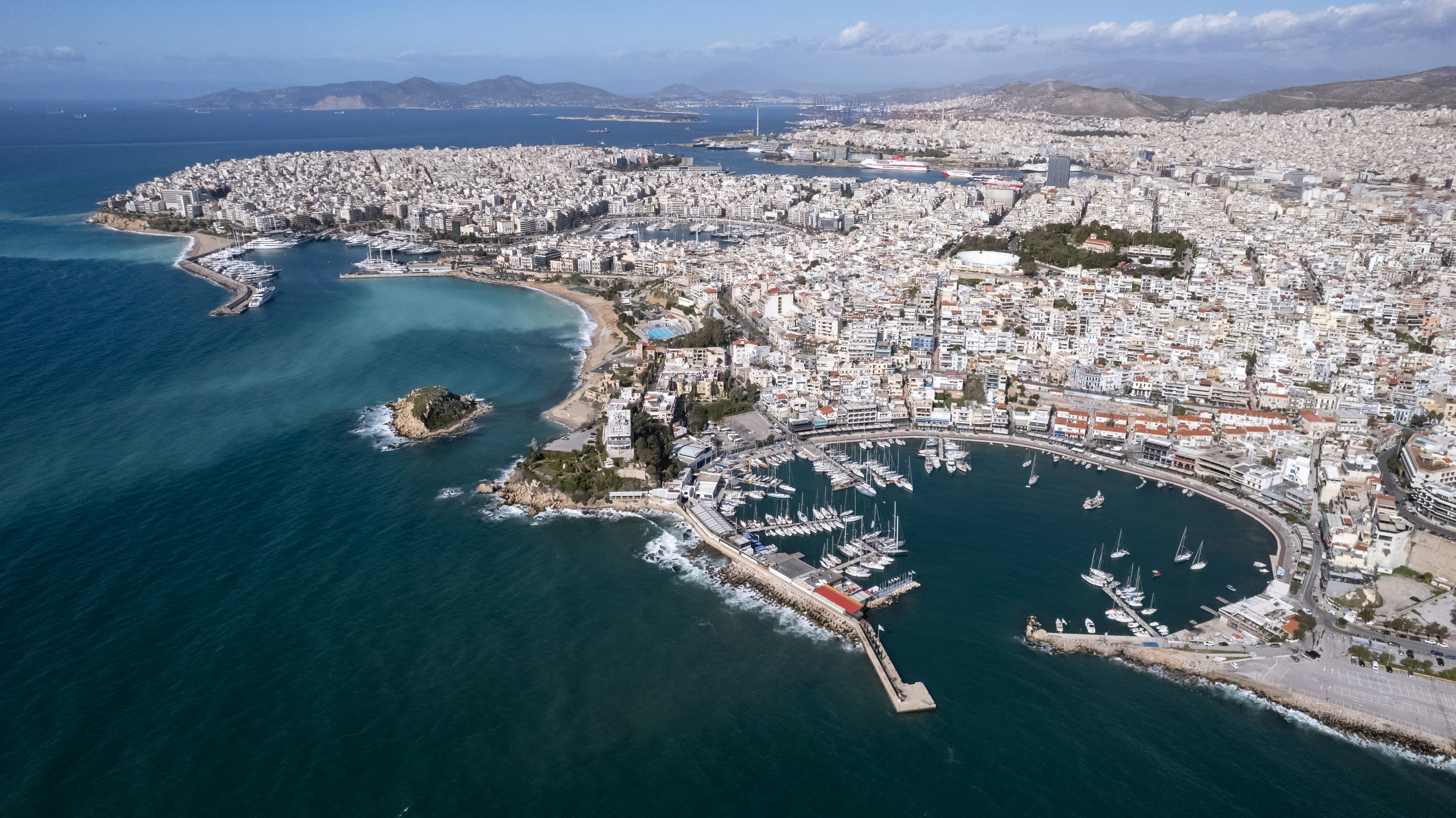 Mitsis NU Piraeus Port 37/42