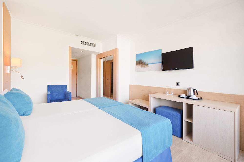 Agua Beach Hotel - Adults Only 16/66