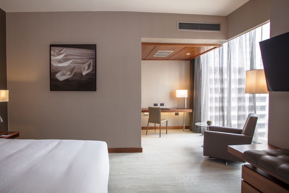 AC Hotel by Marriott Panama City 7/48