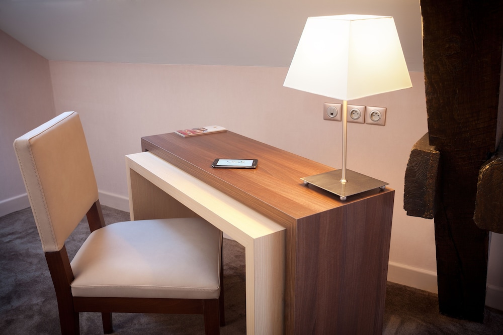 Citotel Arverna Vichy 26/50