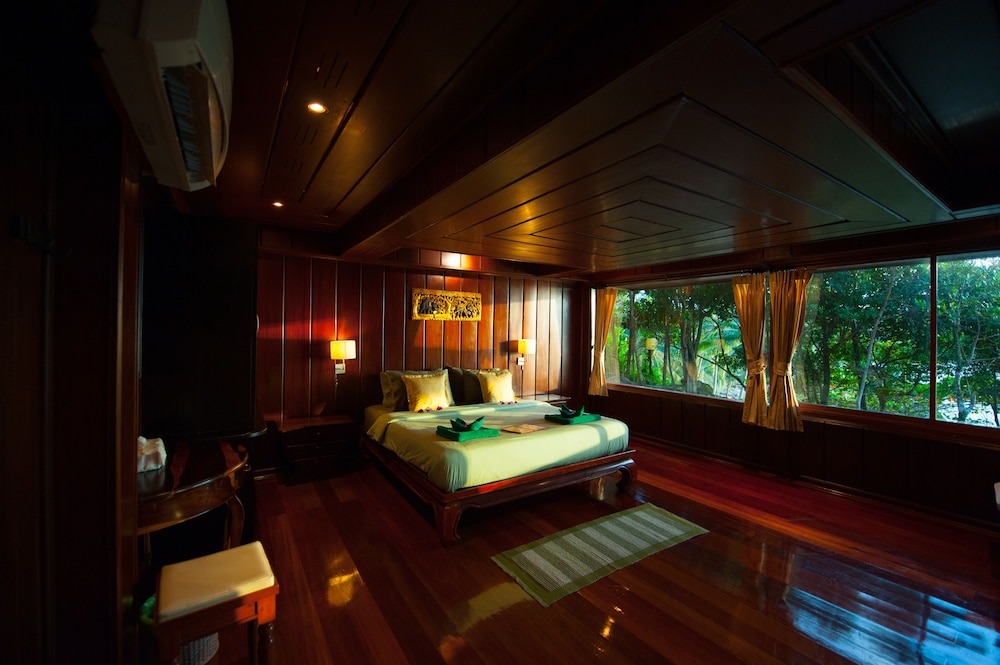 Koh Kood Beach Resort 26/49