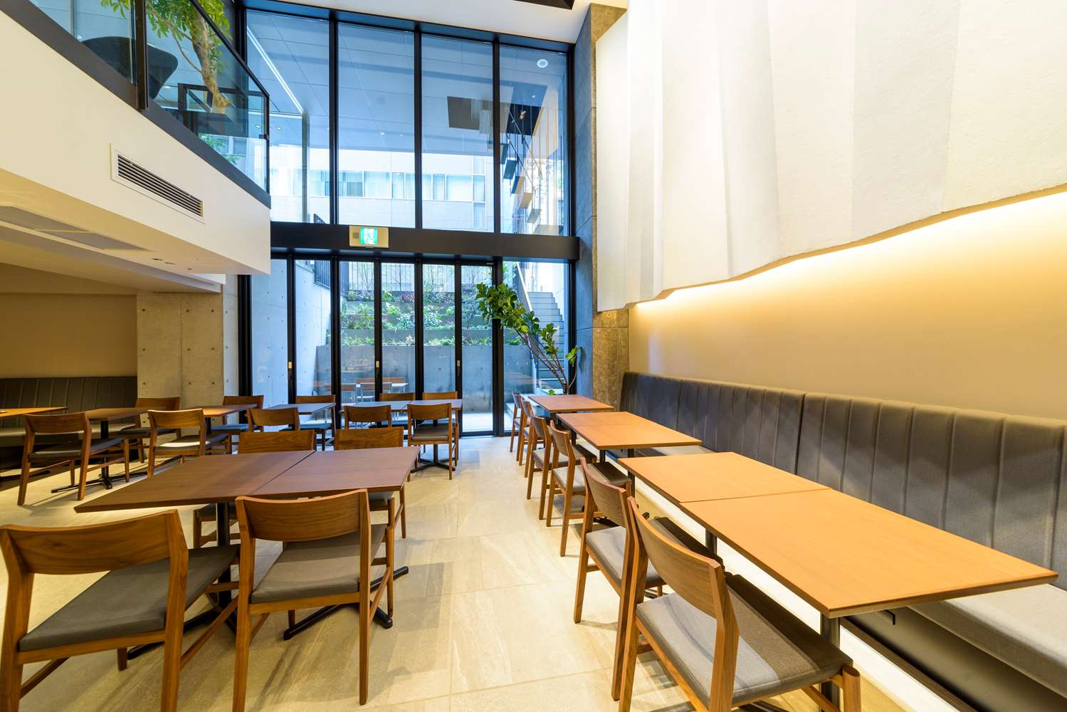 Best Western Plus Hotel Fino Osaka Kitahama 38/42