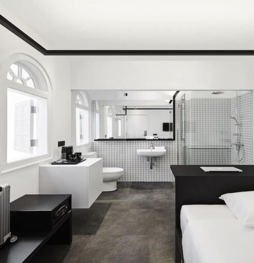Hotel Mono 54/54