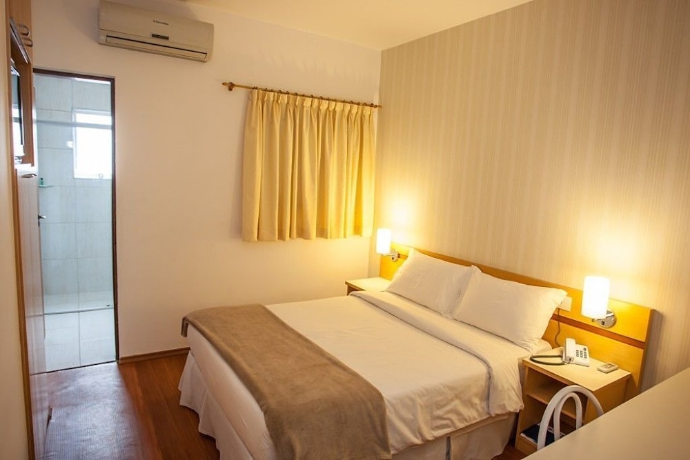 HOTEL ARUJA 3/18